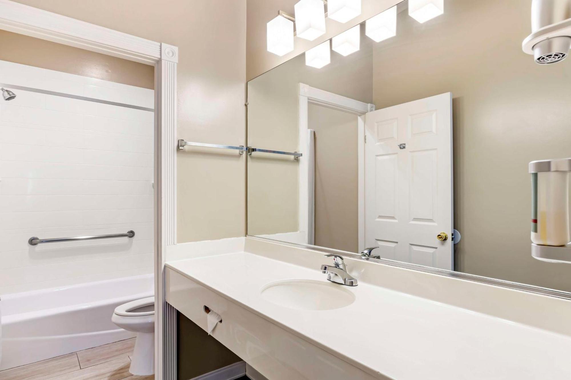 Best Western China Lake Inn Ridgecrest Bagian luar foto